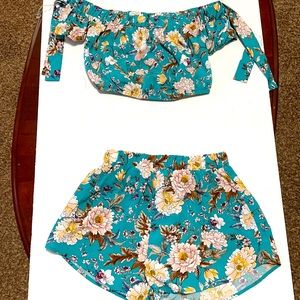 ILLA ILLA Two piece floral outfit (m)